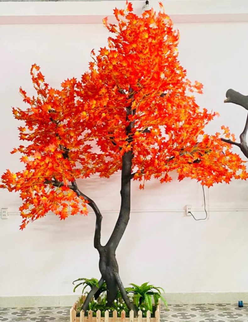 Cây Giả Trang Trí Không Gian – Xu Hướng Decor Xanh Hiện Đại 3 cây phong giả decor